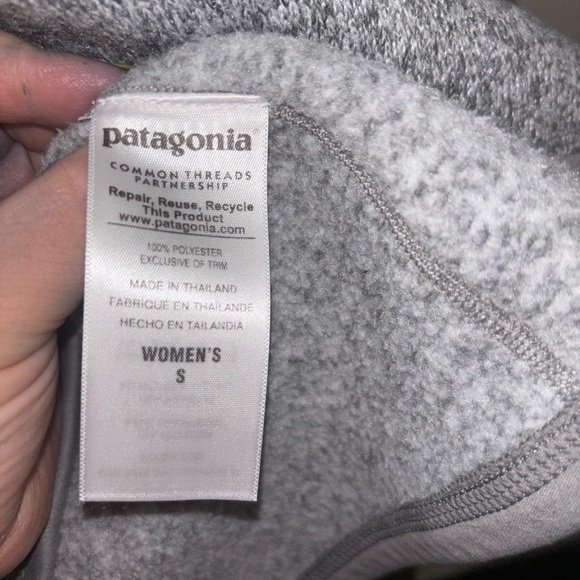 Patagonia Gray small women’s pullover - Picture 4 of 5